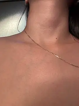 Juanita-Diaz - THREE FINGERS IN MY PUSSY + CREAM 🥵😈