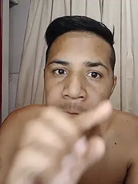 Chatroom XXX en direct de JoaoSalgado