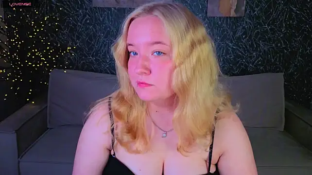 Sophia_Millery's Live XXX Chat