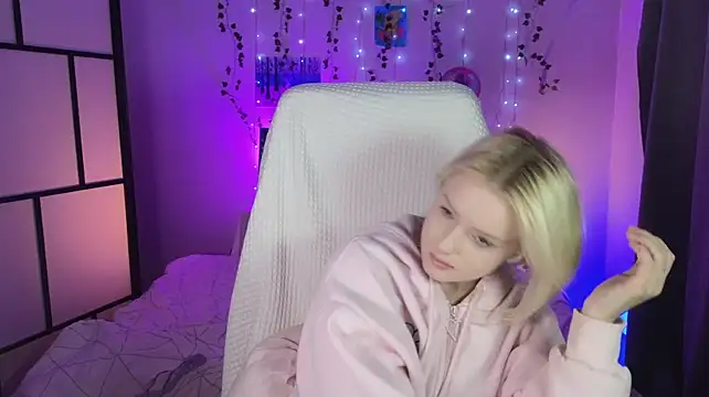 Mimi_boobo - spanks no panties