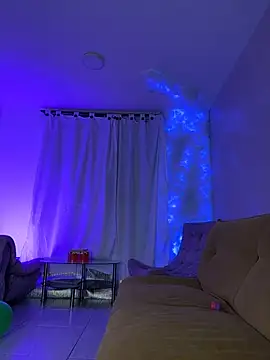 Mydreams69 লাইভ XXX চ্যাট