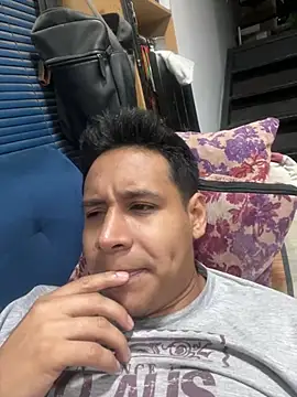 PINPIN6924's Live XXX Chat
