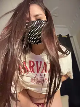 GLAMOUR-1n Live XXX chat