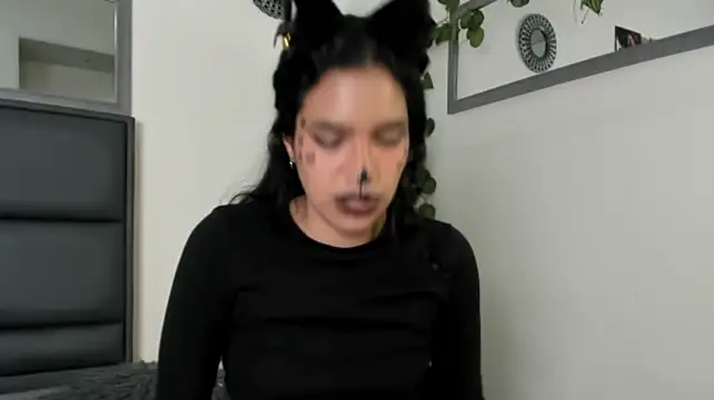 Amarilis_Lily - Show pussy, rubbing my clit for you