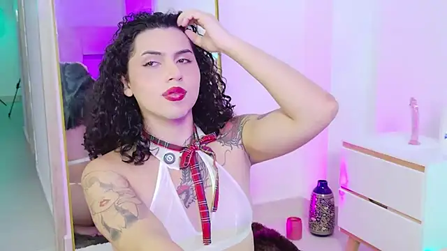 LadyMonroe_ Chat XXX in diretta