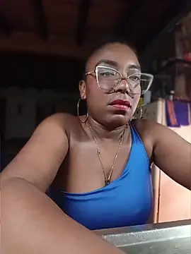 ChanneldelaCroix - SHOW ASS🔥🍑