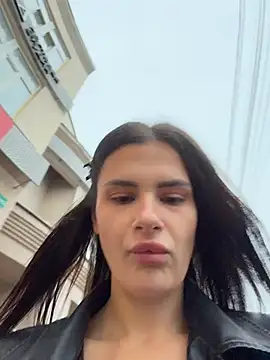MiraReach - masturbate pussy 🐈 in cafe ☕️
