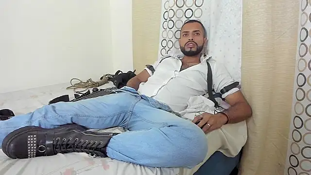 BlueJaguarAndy Live XXX Chat