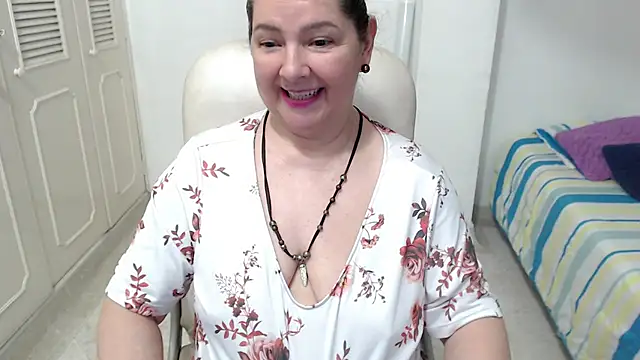 leonela_69 Live XXX-Chat