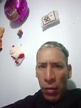 Chat +18 de Elmono__1 ao vivo