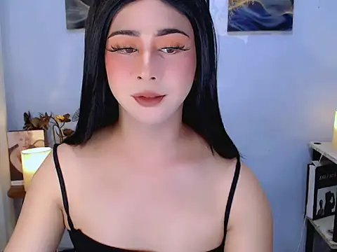 Bini_Red Adlı Modelin Canlı XXX Sohbeti
