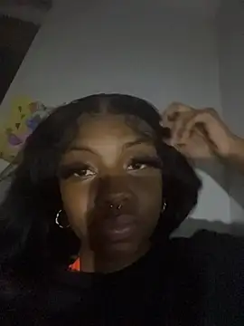 Cocochanel4567's Live XXX Chat