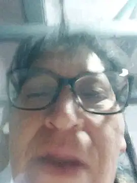 Clarita_01 - Acurrucarme frente ala pantalla