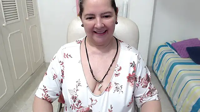leonela_69's Live XXX Chat