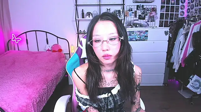 แชท XXX สดของ ashleywowmeow