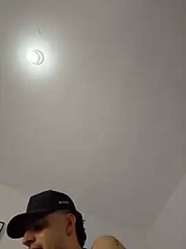 XXX chat uživo modela max_millerr
