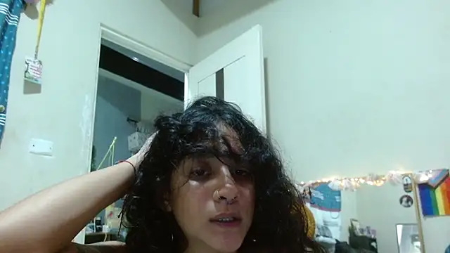 Chat +18 de AlinaWoolf_ ao vivo