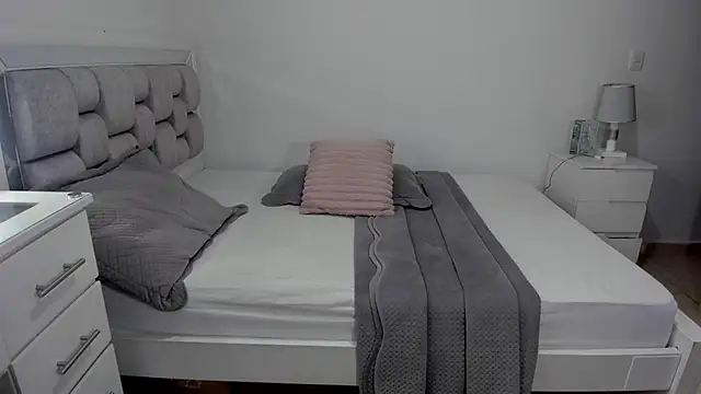 Camilaa_bueno Live XXX-Chat
