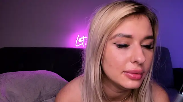 JessyyJ's Live XXX Chat