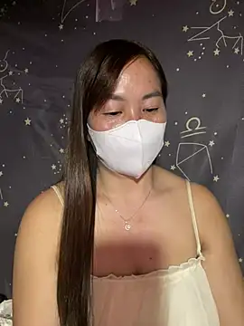 Lymay_loveのライブXXXチャット