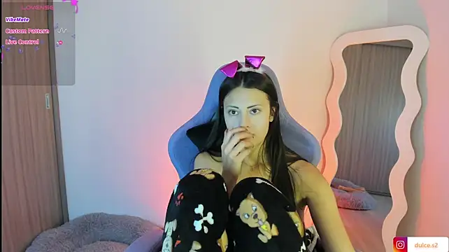 Kylie_Wet - 👀🍒 Show and Play Boobs 💦
