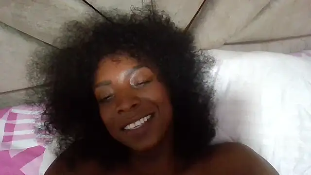 MilaMillss Live XXX-Chat