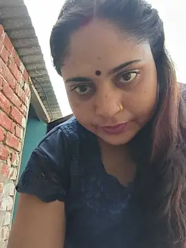 Aanushka - Pusssy show 👅