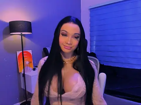 SelenaWhitmore: онлайн-секс-чат