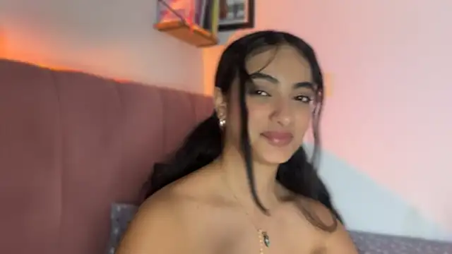 Issabella001's Live XXX Chat