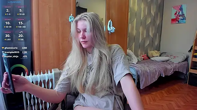 Tiny_Kiss - finger in pussy