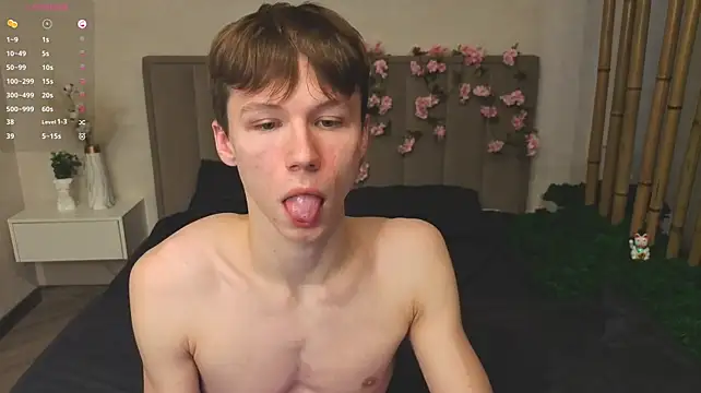 Chat XXX en directo de cuMte_boy