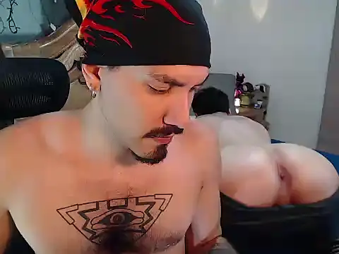 Chatroom XXX en direct de InkednBaked