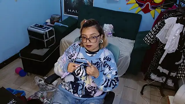 ohmysqueakn Live XXX chat