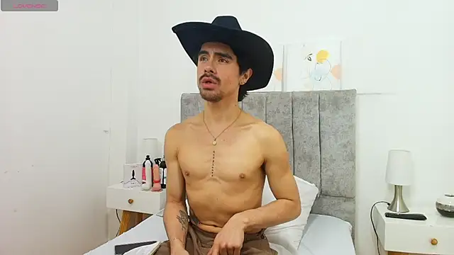 Ethan_Briggs_n Live XXX chat