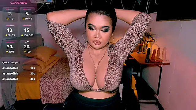 asiankatyhuge Chat XXX in diretta