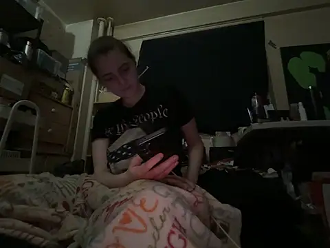 Snowbunnycake_131 Show in webcam