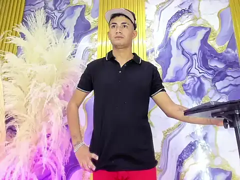 NIO_KLOUDS_ XXX чат на живо