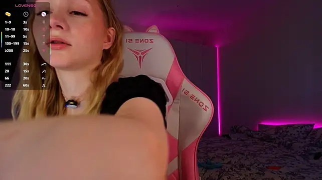 Eva_Davi