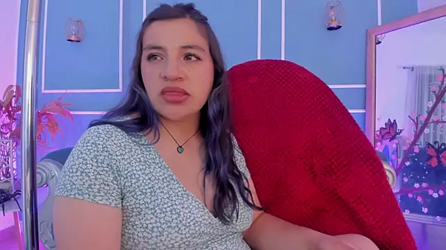TaraTaylorr's Live XXX Chat