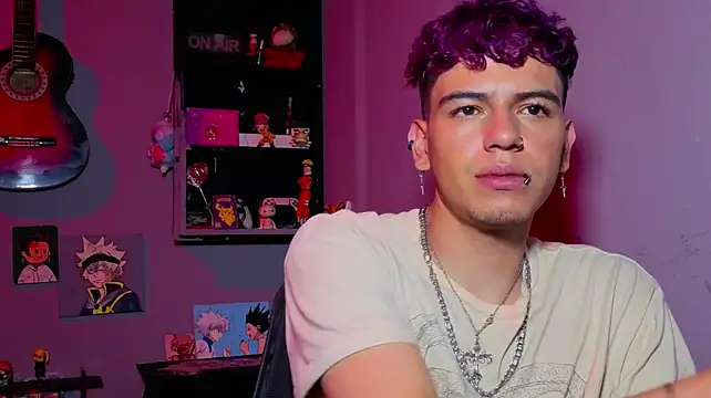 Živý XXX chat MikeyKuro