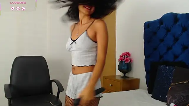 Lili666_のライブXXXチャット