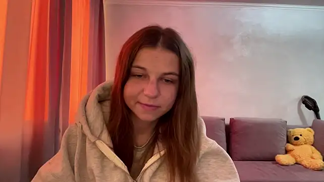 Chat +18 de HwaTrippel ao vivo