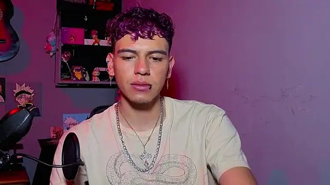 Chatroom XXX en direct de MikeyKuro