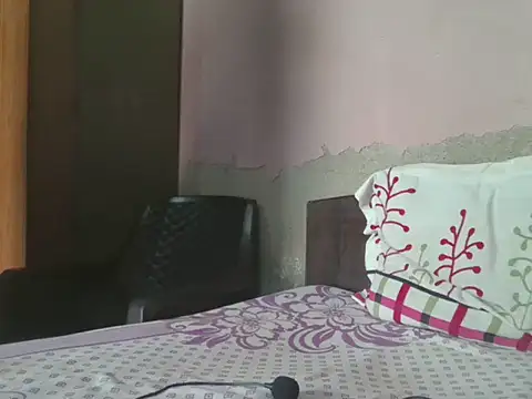 Desi_couple85's Live XXX Chat