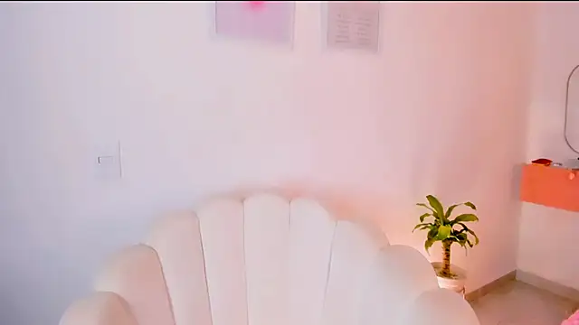 Dulce_doll1 - plug in ass+twerking