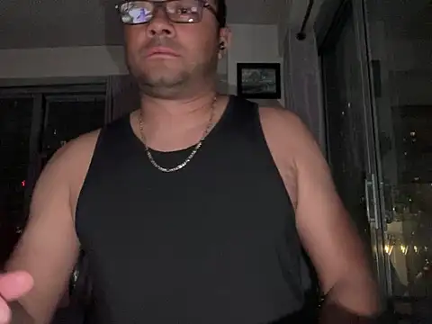 แชท XXX สดของ ThickDick_Daddy