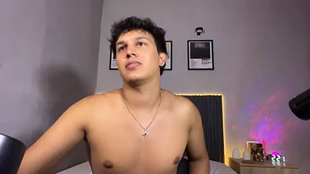 Leo_Savage_: онлайн-секс-чат