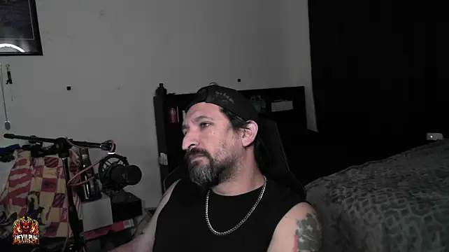 DevilPup75_'s Live XXX Chat