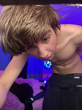 Helly_BOss7 Chat XXX live