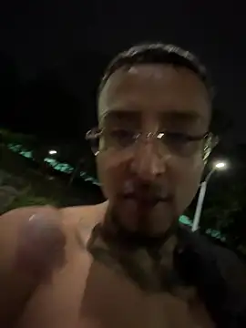 Chat XXX en directo de dantedesirexx
